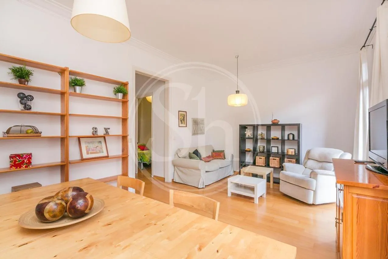 Bonito Apartamento En El Eixample Barcelona